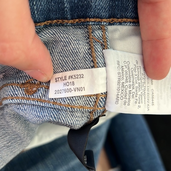 Madewell 10” High-Rise Skinny Jeans - Tulip Hem Edition - Picture 10 of 11